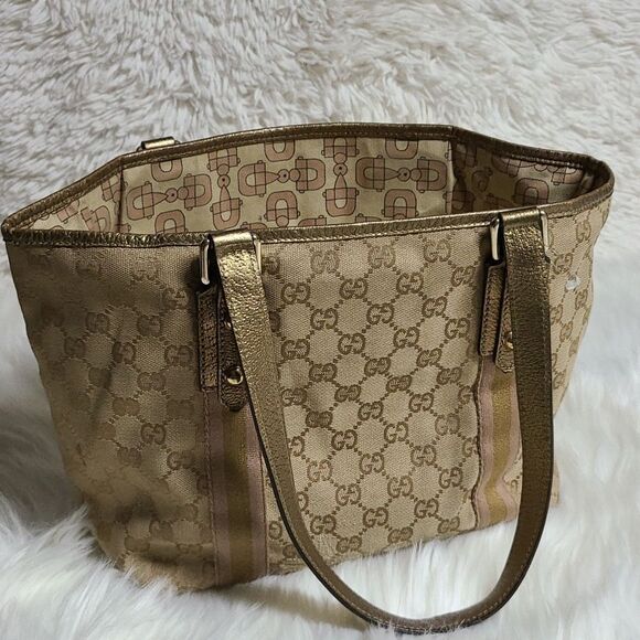💯 Authentic  Gucci Tote Bag 🍀 - Picture 14 of 16